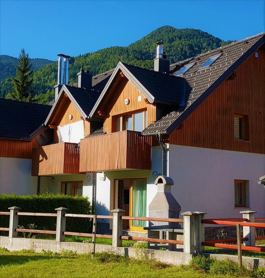 Mountain Peaks Apartment With Sauna Gozd Martuljek Exterior foto